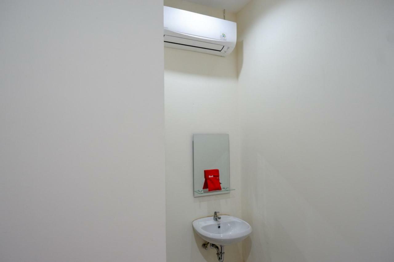 Reddoorz Near Living Plaza Purwokerto Hotel Exterior foto