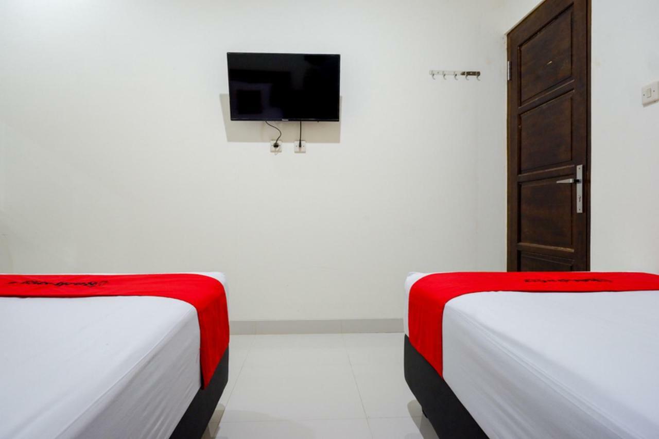 Reddoorz Near Living Plaza Purwokerto Hotel Exterior foto